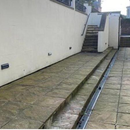 Easby Breakaways - **Modern Apartment 5 Mins From South Bay, Scarborough** Екстериор снимка